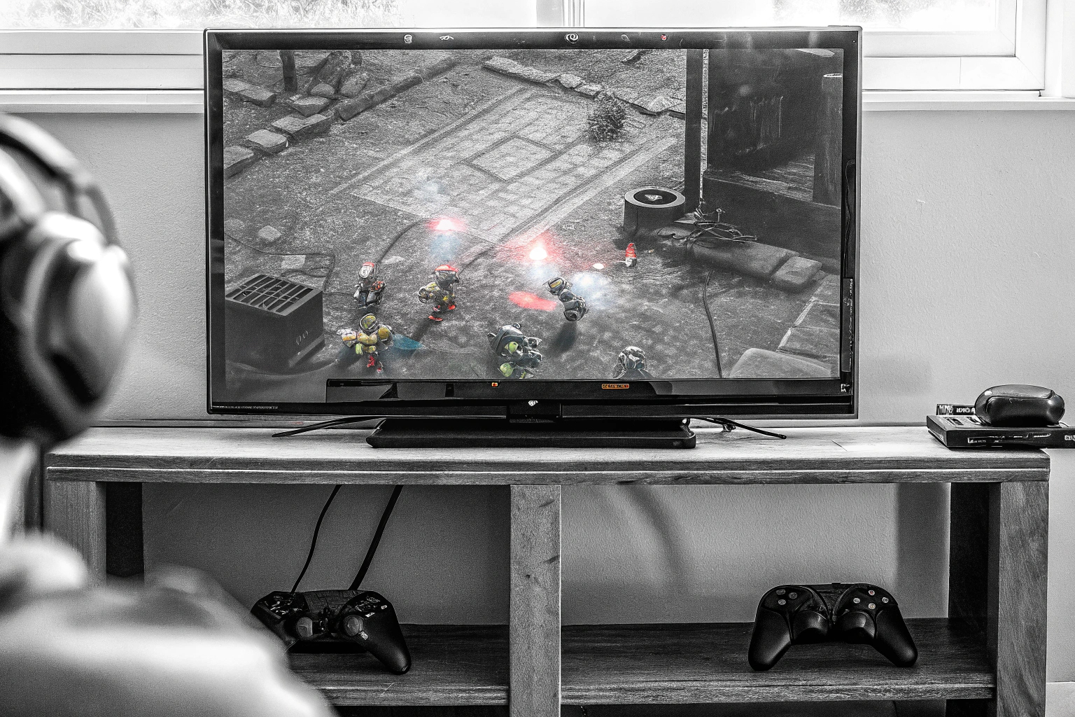 Ein spannendes digitales Multiplayer-Spiel, das auf einem Bildschirm gezeigt wird. Digitales Multiplayer-Spiel