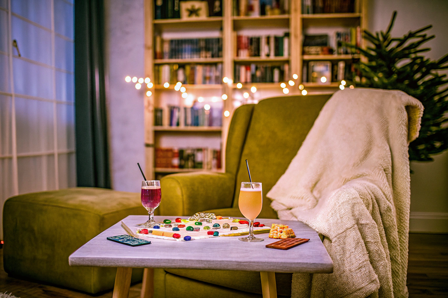 Frauen spielen TIPSI Mädelsabend Spiel