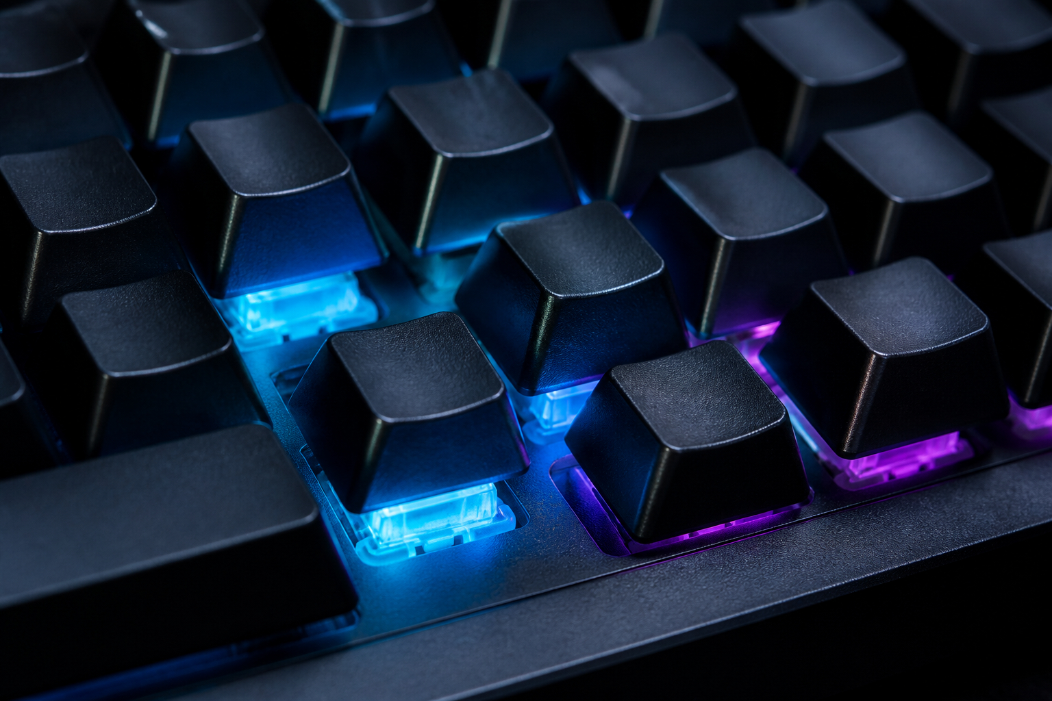 Gaming-Tastatur mit mehreren gleichzeitig gedrückten Tasten gegen Keyboard Ghosting